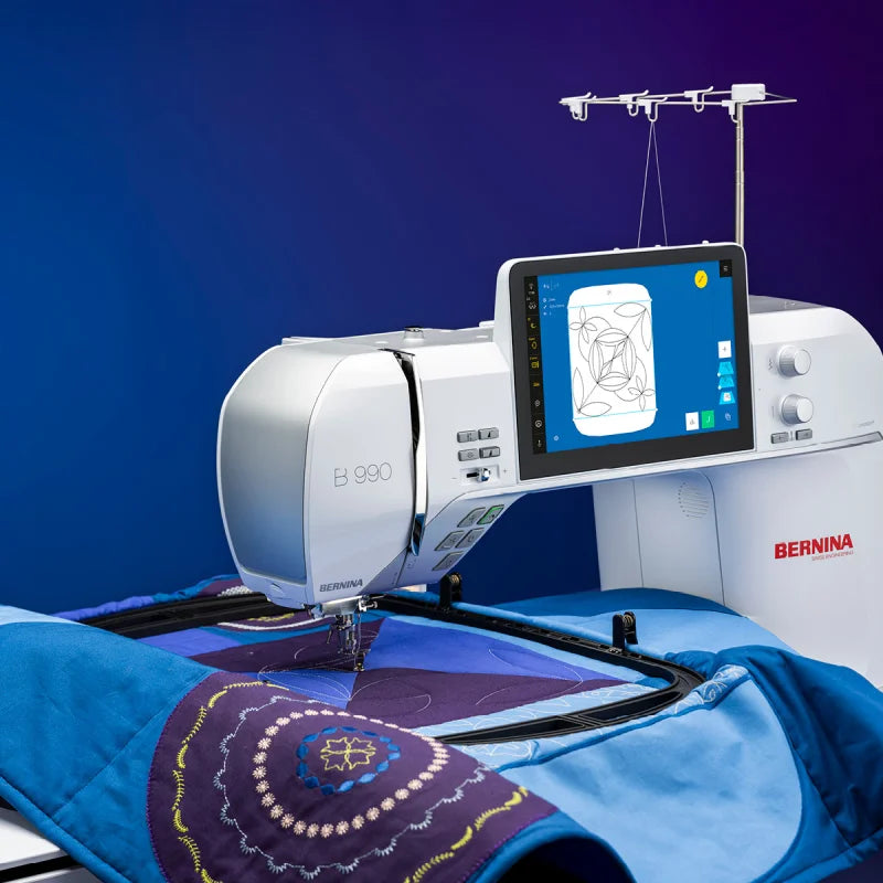 BERNINA 990 mit XL Stickmodul
