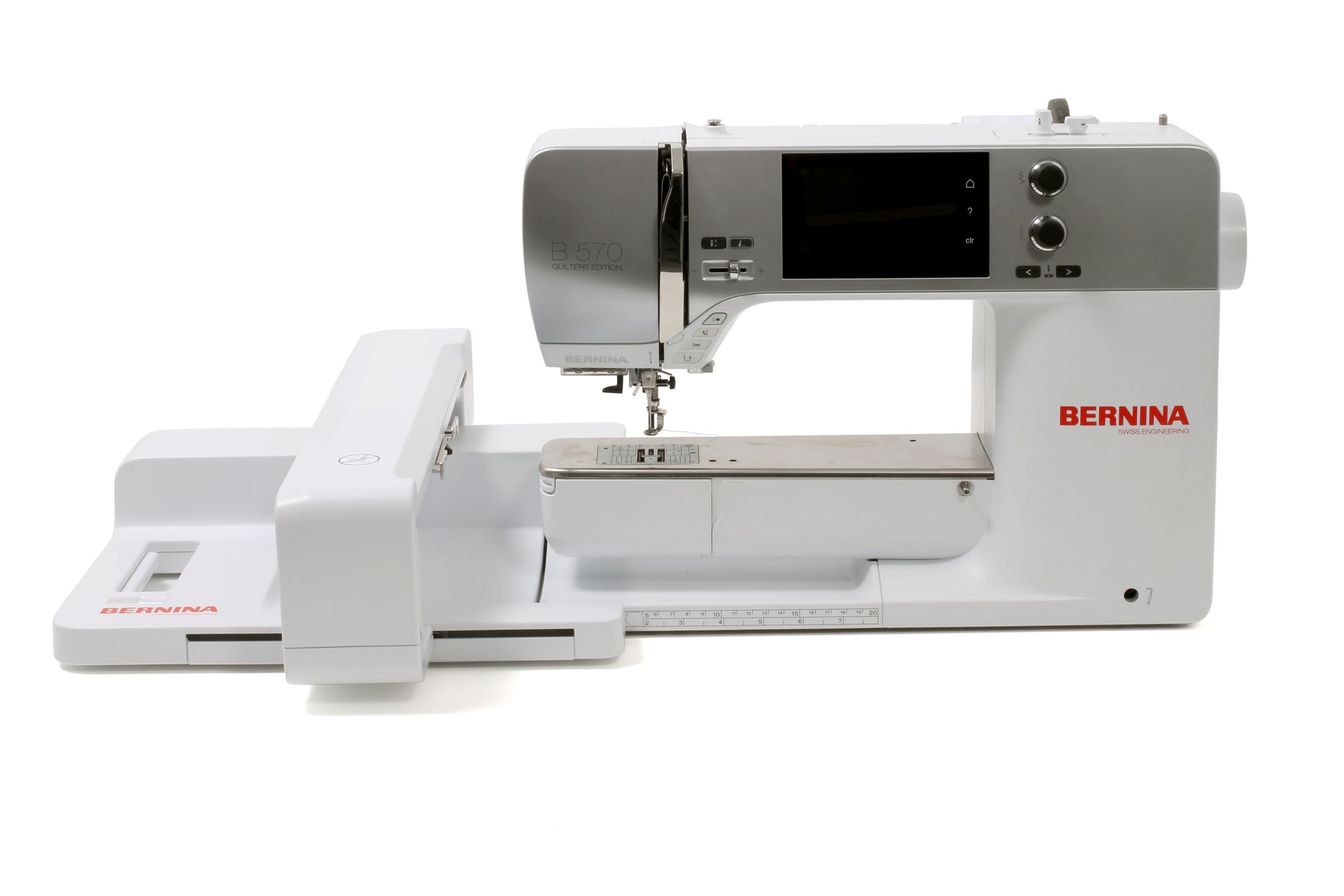 Bernina 570 QE mit SDT-Stickmodul