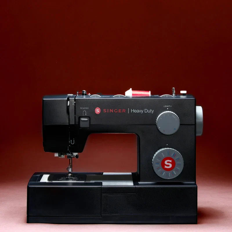 SINGER Heavy Duty 4432 Black Edition
