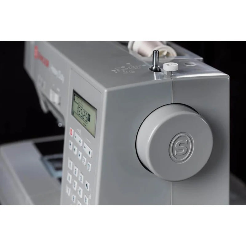 SINGER Heavy Duty 6705C