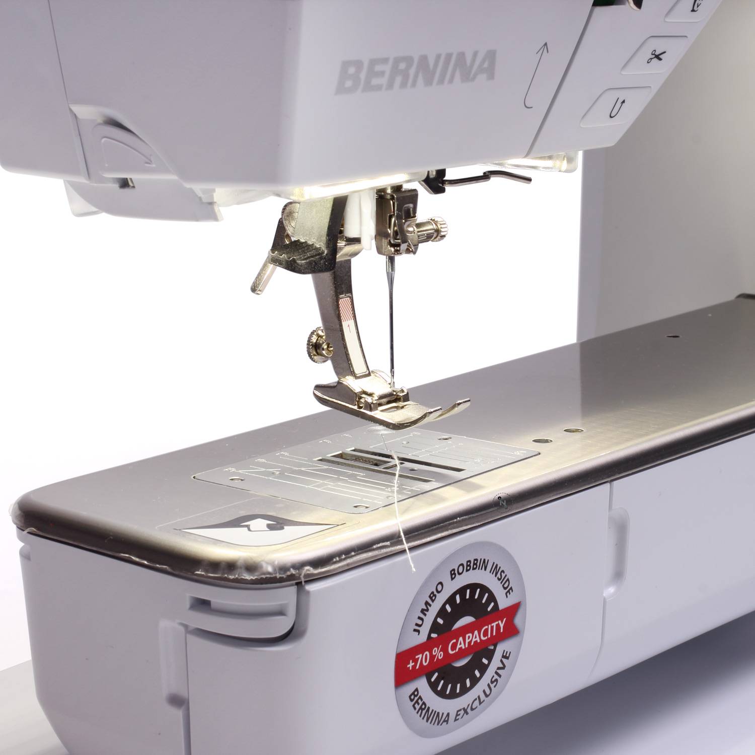 BERNINA B 735 mit SDT-Stickmodul