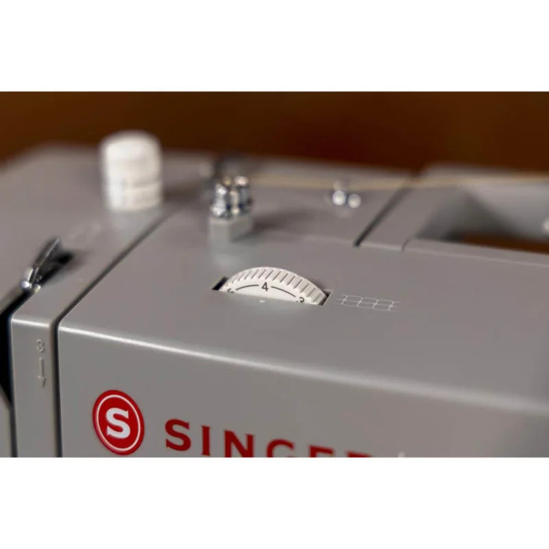 SINGER Heavy Duty 6705C